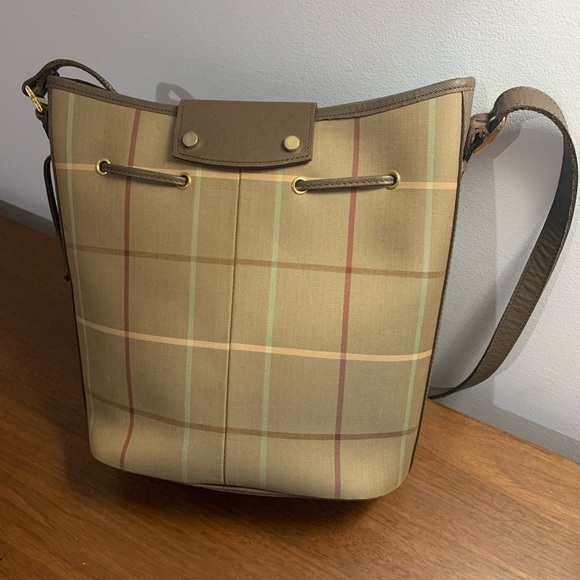 Burberry Bucket Bag - Authentic - Picture 3 of 14